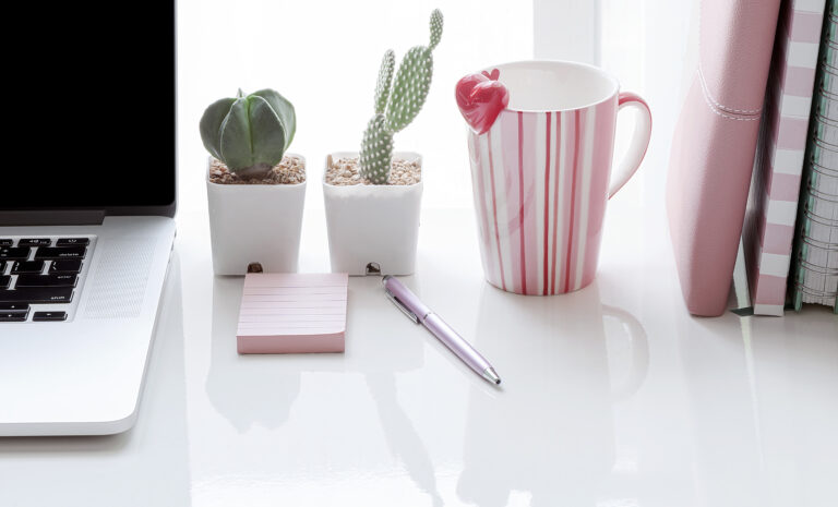 Minimalista íróasztal rendszerezési tippek